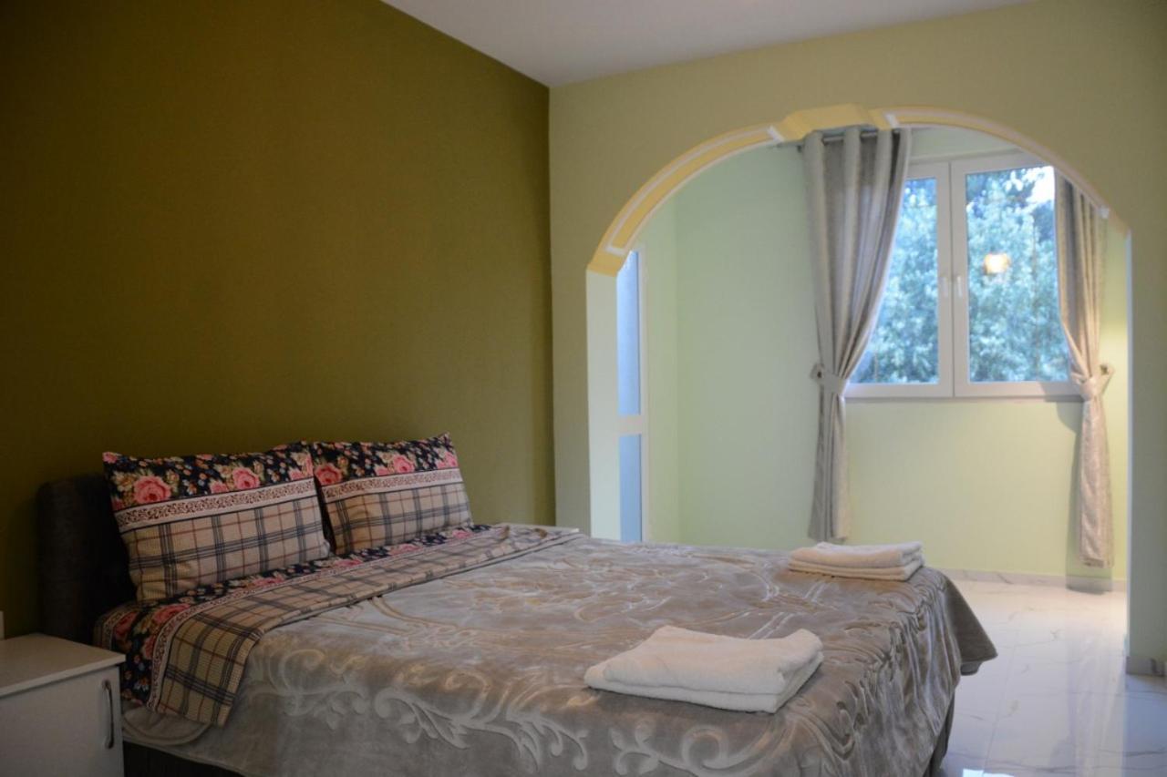 Royal Hotel Peshkopi Albania Экстерьер фото